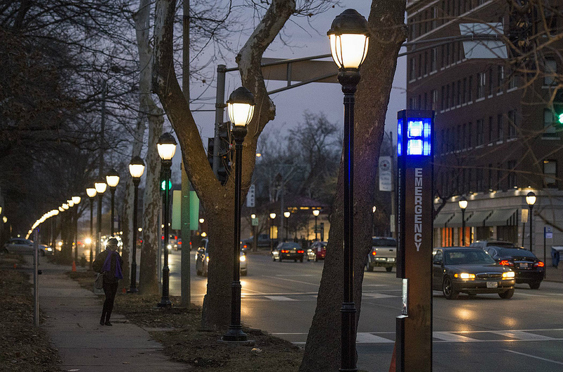 روشنایی-در-پیاده روهای-شهری